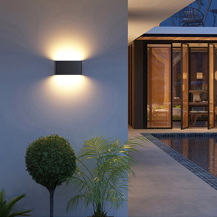 Lisslune | HydroShine - Durable Waterproof Wall Light