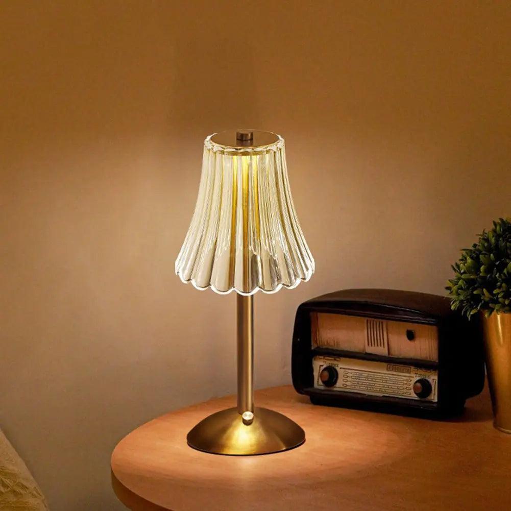 Lisslune | CrystalLuxe - Vintage Table Lamp with Elegant Shine