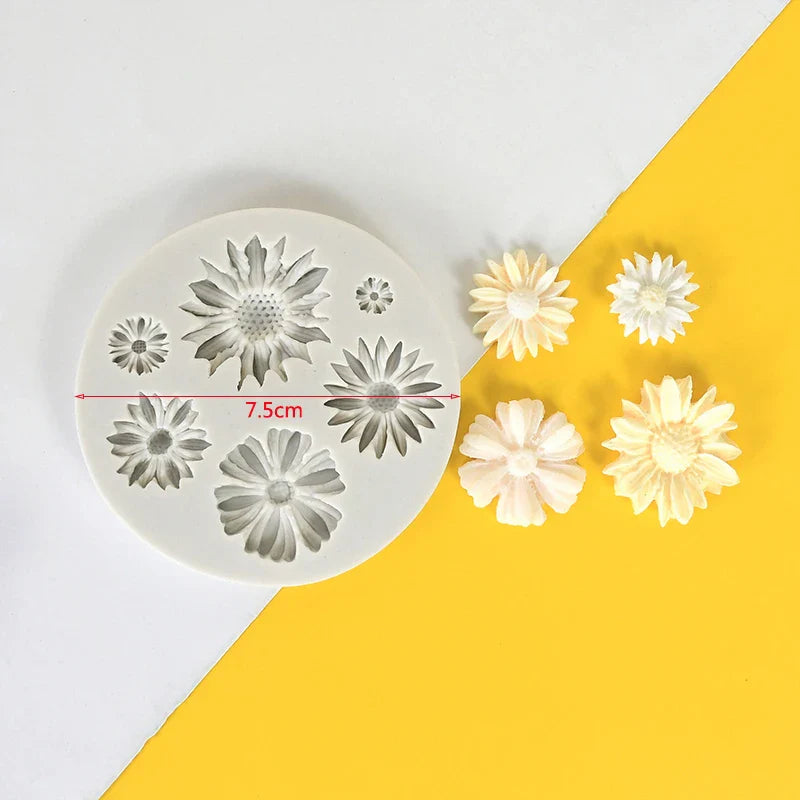 Rynx 3D Mini Daisy Silicone Mold Fondant Cake Decoration Tool Wedding Birthday Party Chocolate Candy Decor Pastry Baking Mold