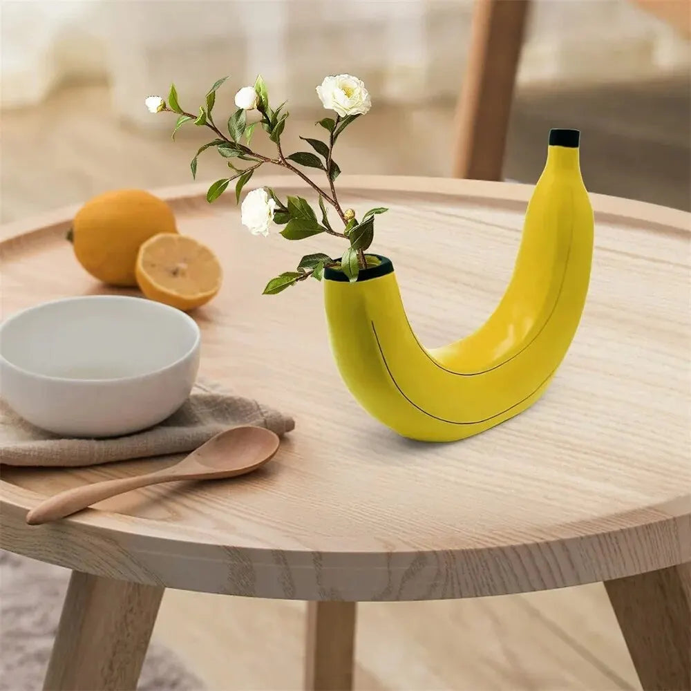 Lisslune | Banana vase, flower vase made of resin, cute banana shape, decorative tabletop vase for flower arrangements, living room, bedroom, home decoration