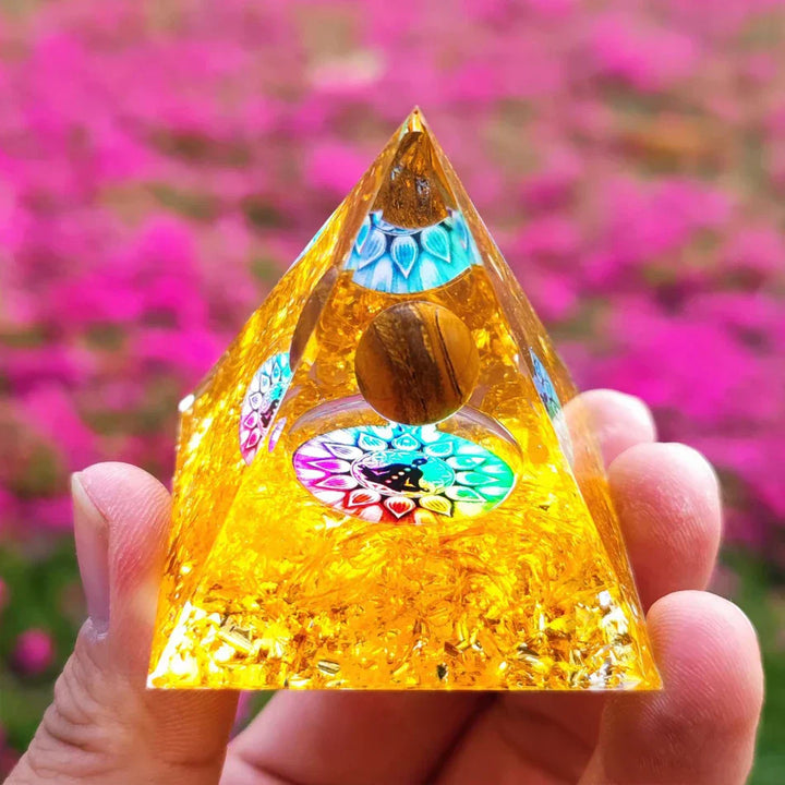 Lisslune | Orgonite Pyramid with Amethyst Pendulum – Energy, Protection and Decoration