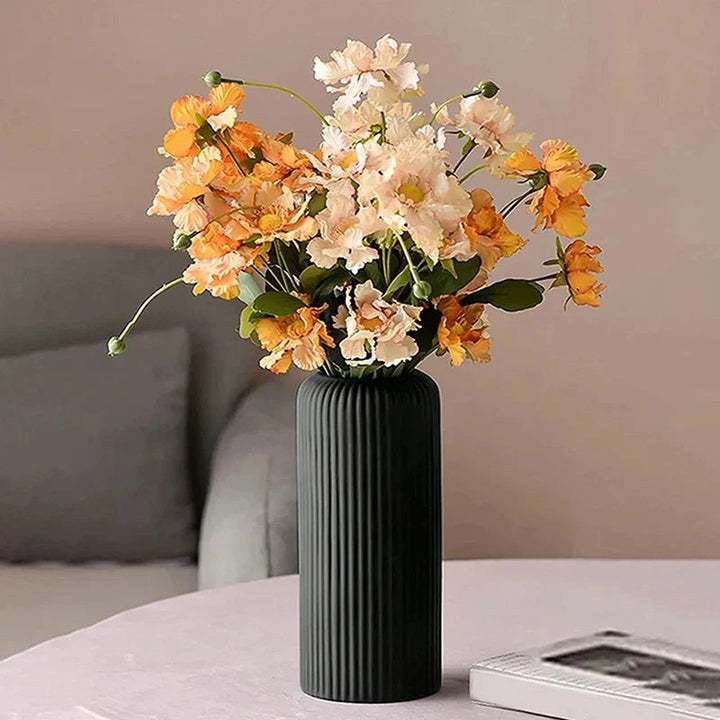 Lisslune | LineaForm Modern Ceramic Vase – Artistic Stripe Decoration