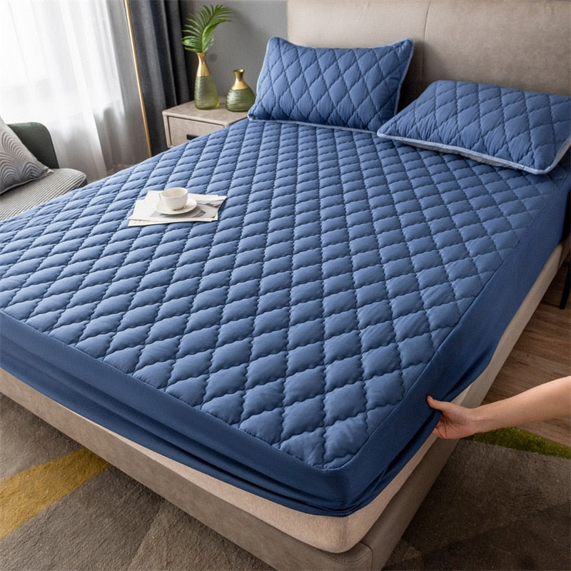 Lisslune | Anti-Slip Waterproof Mattress Cover