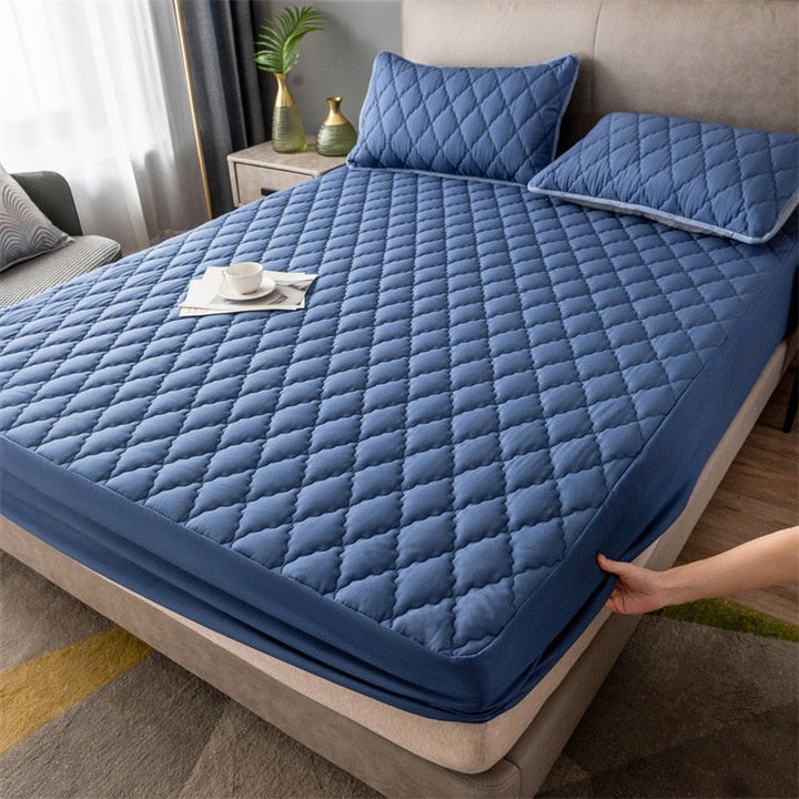 Lisslune | Anti-Slip Waterproof Mattress Cover