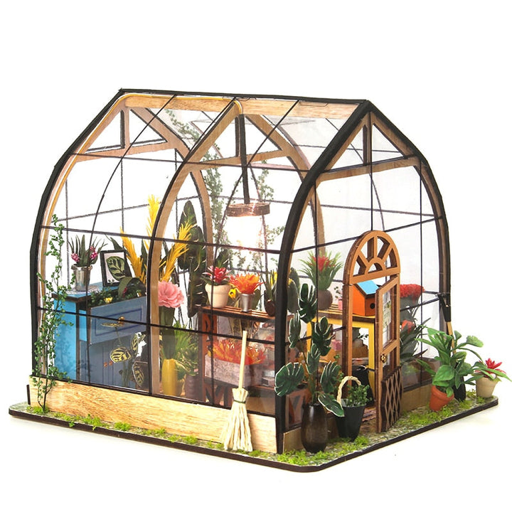 Lisslune | DIY Dream Home Miniature Wooden Doll House