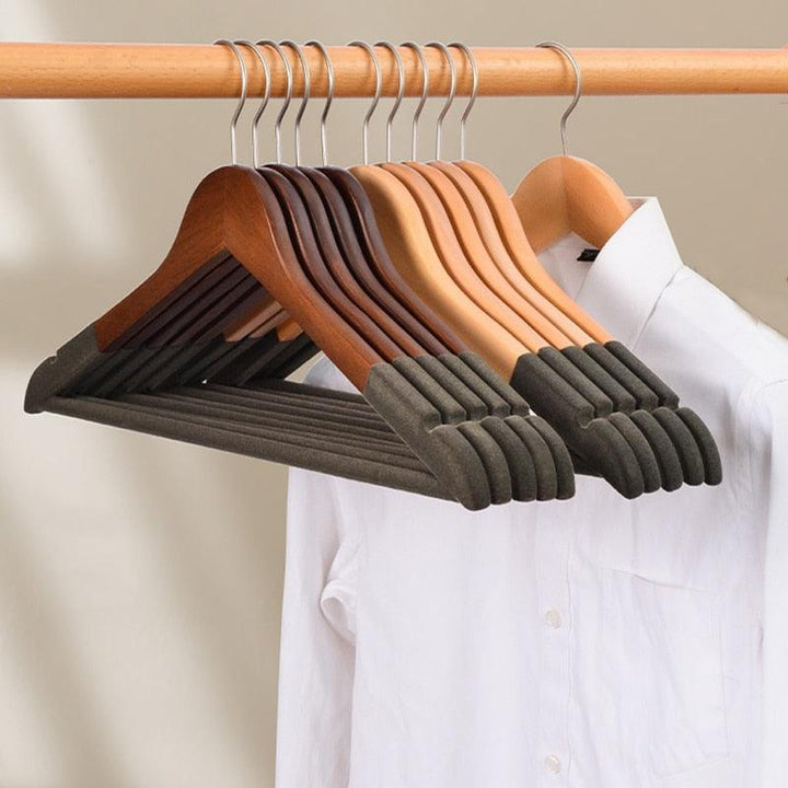 Lisslune | Elegant Lotus Wood Hanger Set of 5 - 10 Pieces - Premium Closet Organization Solution