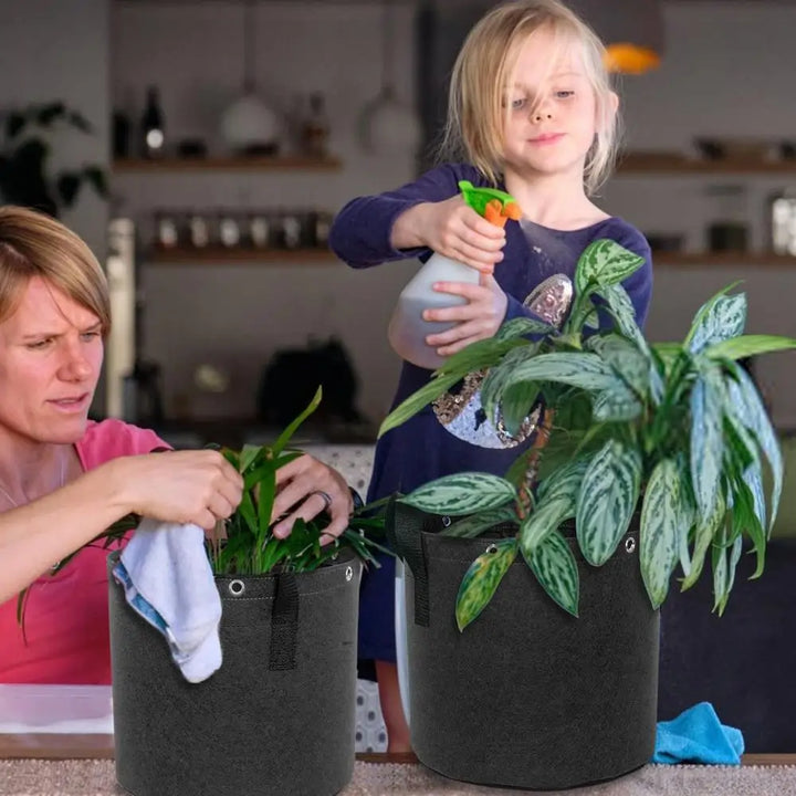 Lisslune | Felt plant sack with carrying handles – Breathable and durable for garden plants and flowers