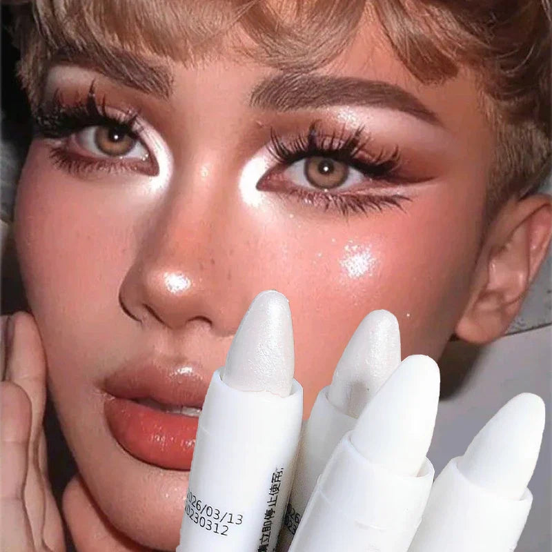 Rynx | Wrinkle-brightening Aegyo-sal Glitter-laying Silk Caterpillar Pen Long-lasting Highlighter Pen White Silver Waterproof Eye Makeup