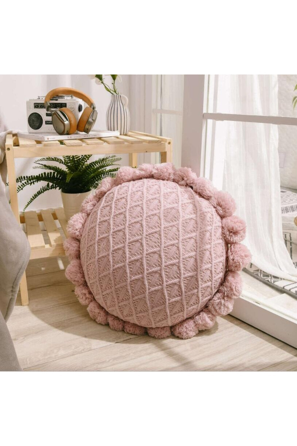 Lisslune | decorated round cushions