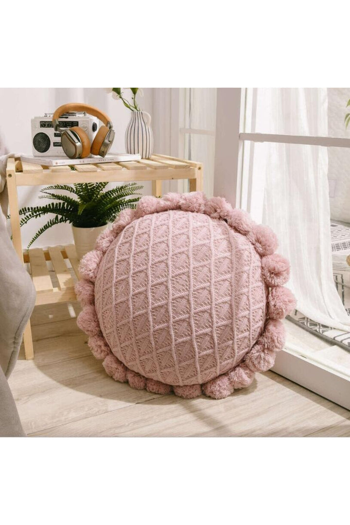 Lisslune | decorated round cushions