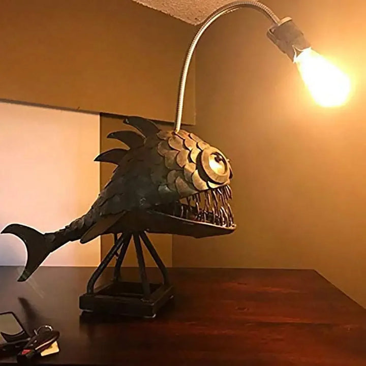 Lisslune | Glowfish Retro Table Lamp