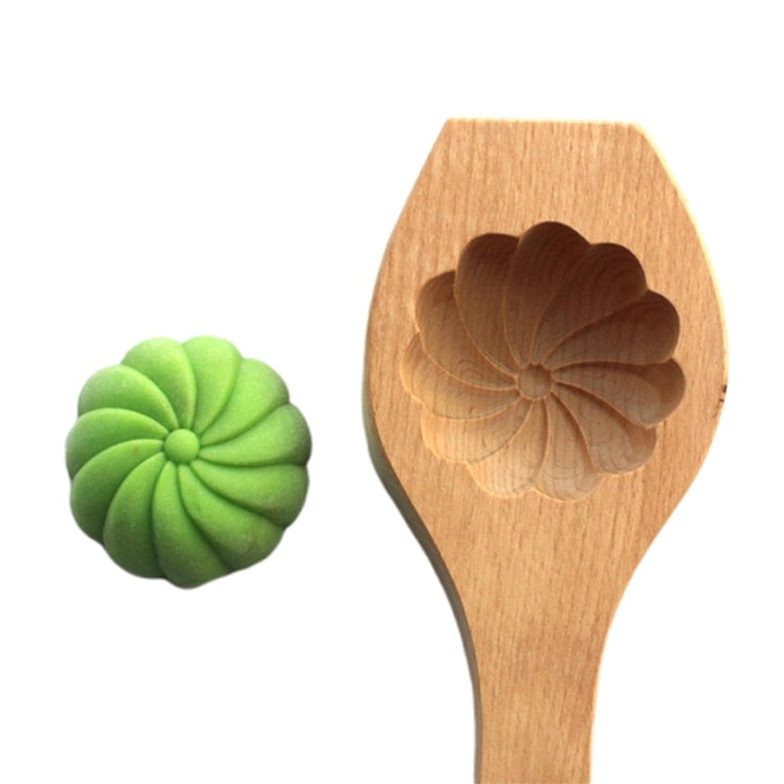 Lisslune | Wooden Moon Dumpling Maker Mold