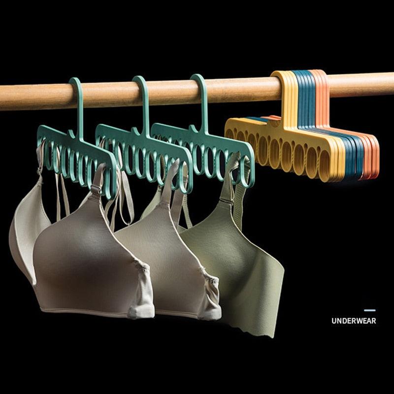 Lisslune | Give your home organization a new twist with this stylish hanging storage solution: Tidy up effortlessly