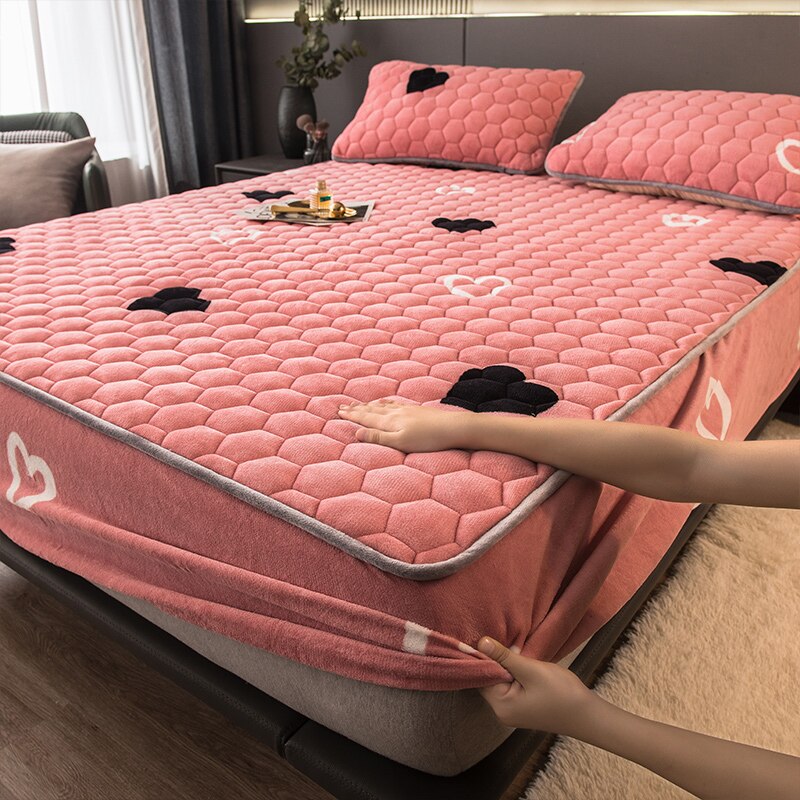 Lisslune | Elegant Velvet Thick Mattress Cover