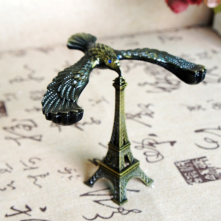 Lisslune | Retro Eagle Tower Balance Figurines