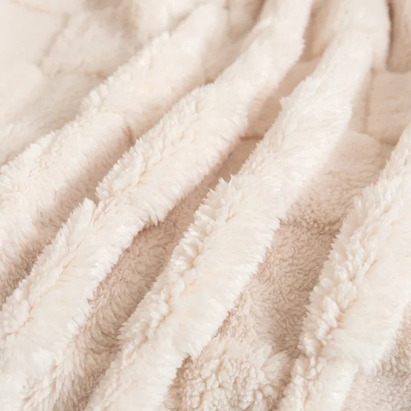 Lisslune | Cozy Checkered Blanket