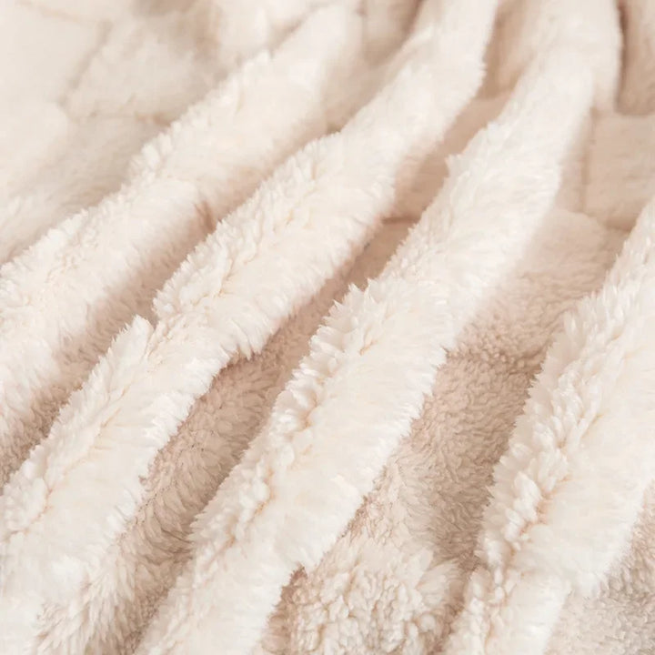 Lisslune | Cozy Checkered Blanket
