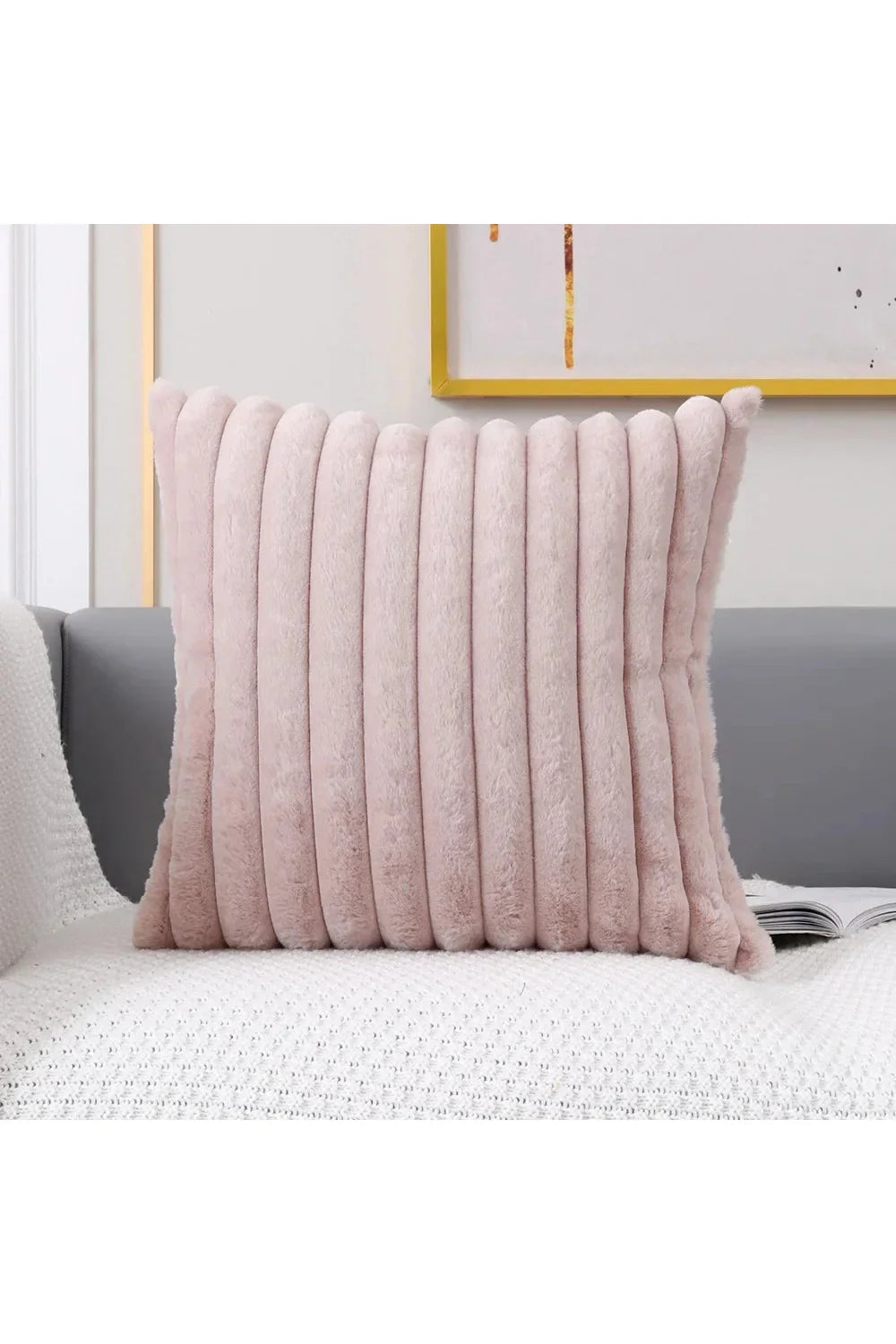 Lisslune | White plush pillow cover