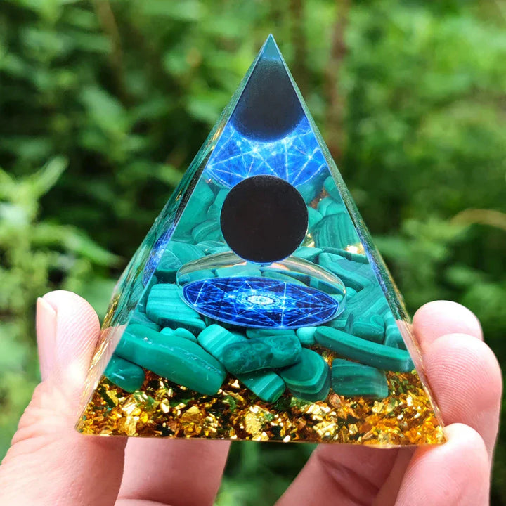 Lisslune | Orgonite Pyramid with Amethyst Pendulum – Energy, Protection and Decoration