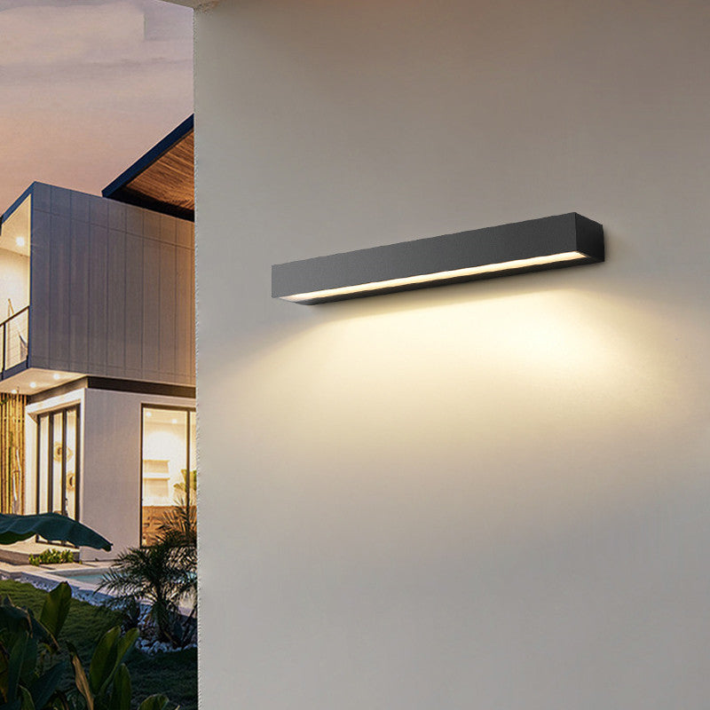 Lisslune | GardenLux – Elegant Wall Lamp for Garden with Luxurious Glow