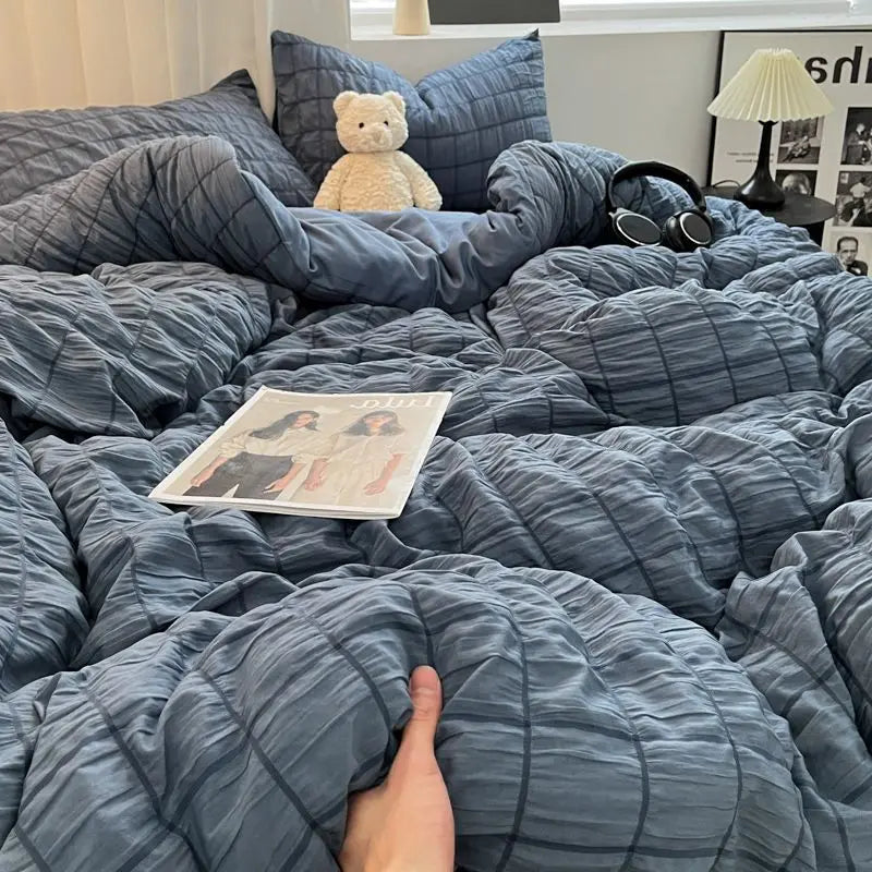 Rynx | Luxurious White Ruffled Seersucker Duvet Cover Soft Solid Color Bedding with Bed Sheet Pillowcases Twin Queen King Size