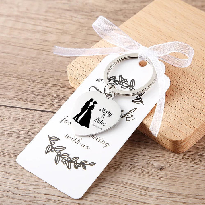 Lisslune | Personalized engraved heart-shaped keychain for weddings - Metal keepsake with names and dates