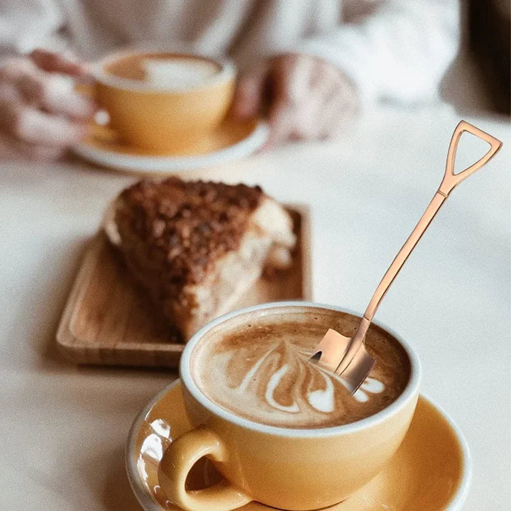 Lisslune | Creative teaspoon in scale design