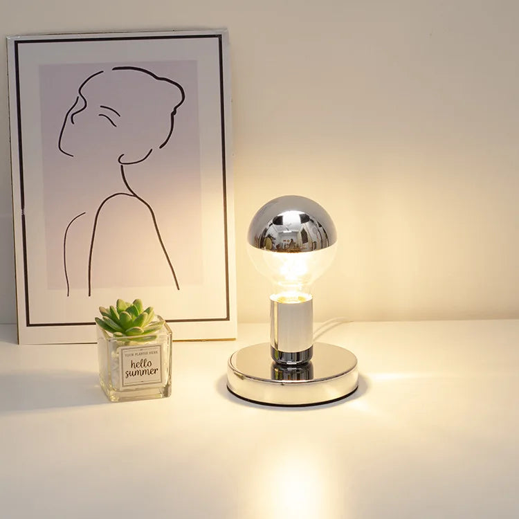 Lisslune | LumiSphere – Modern table lamp with shade made of mirror glass
