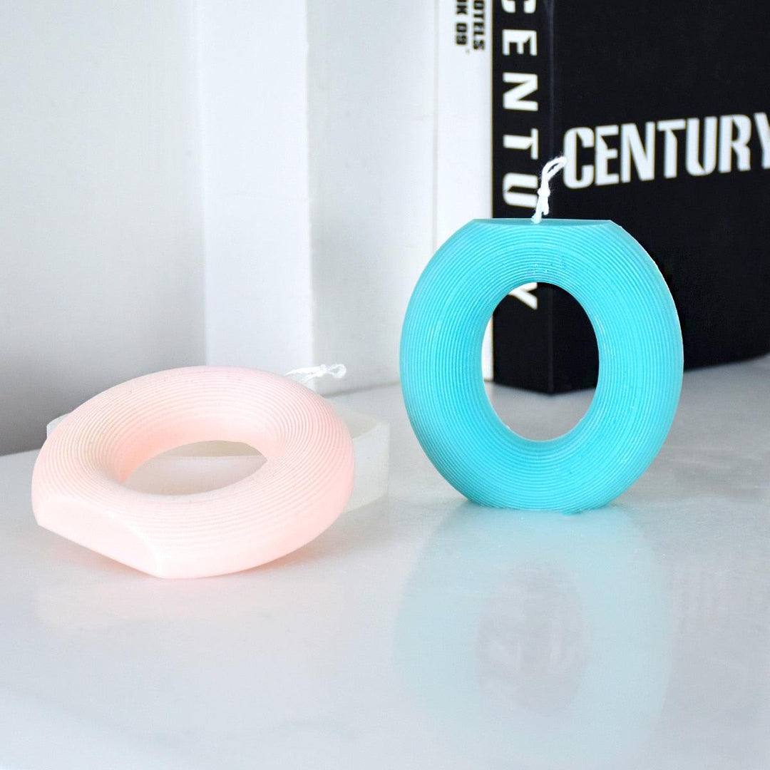 Lisslune | Versatile round silicone mold for DIY candles and treats