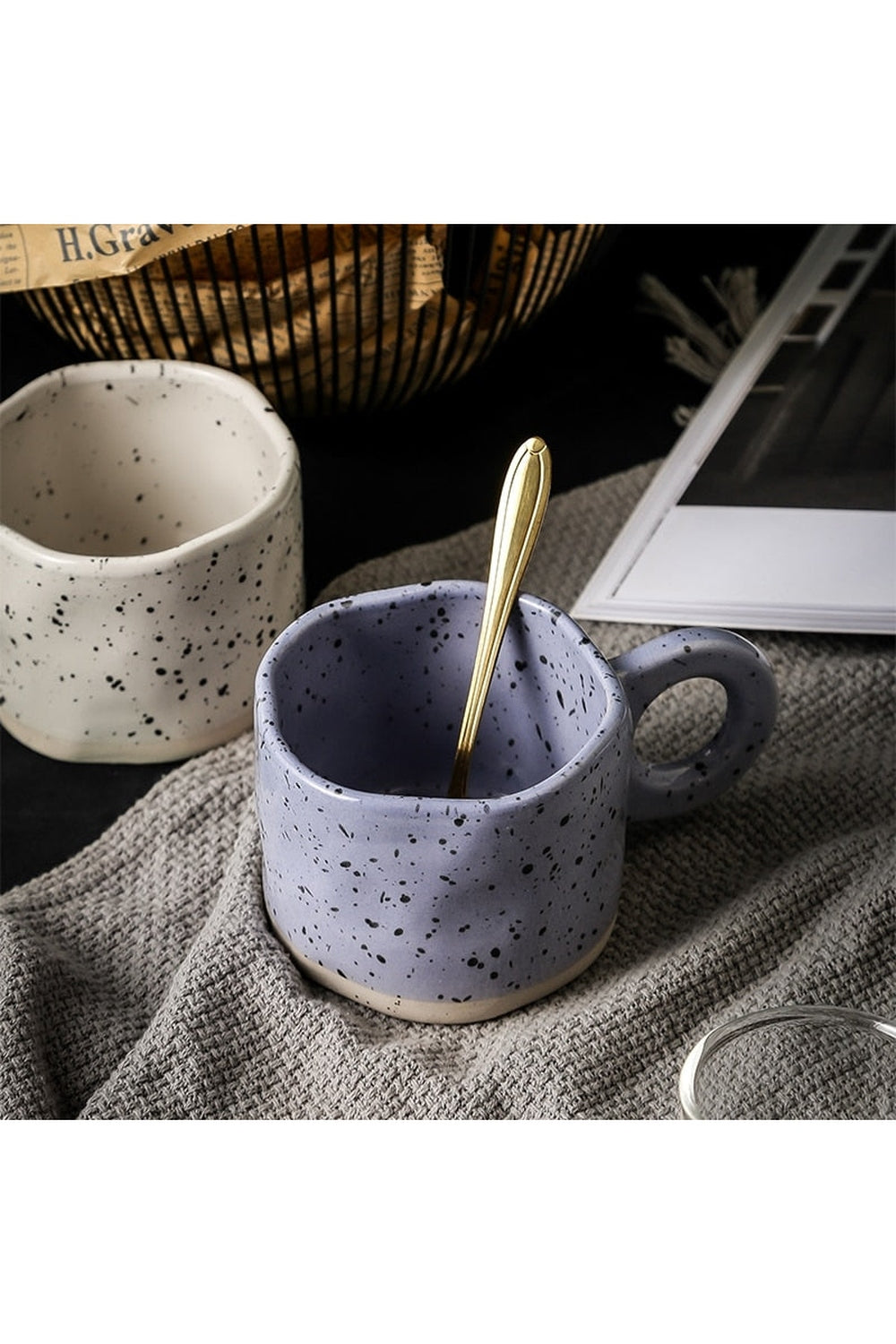 Lisslune | Porcelain Handle Cup