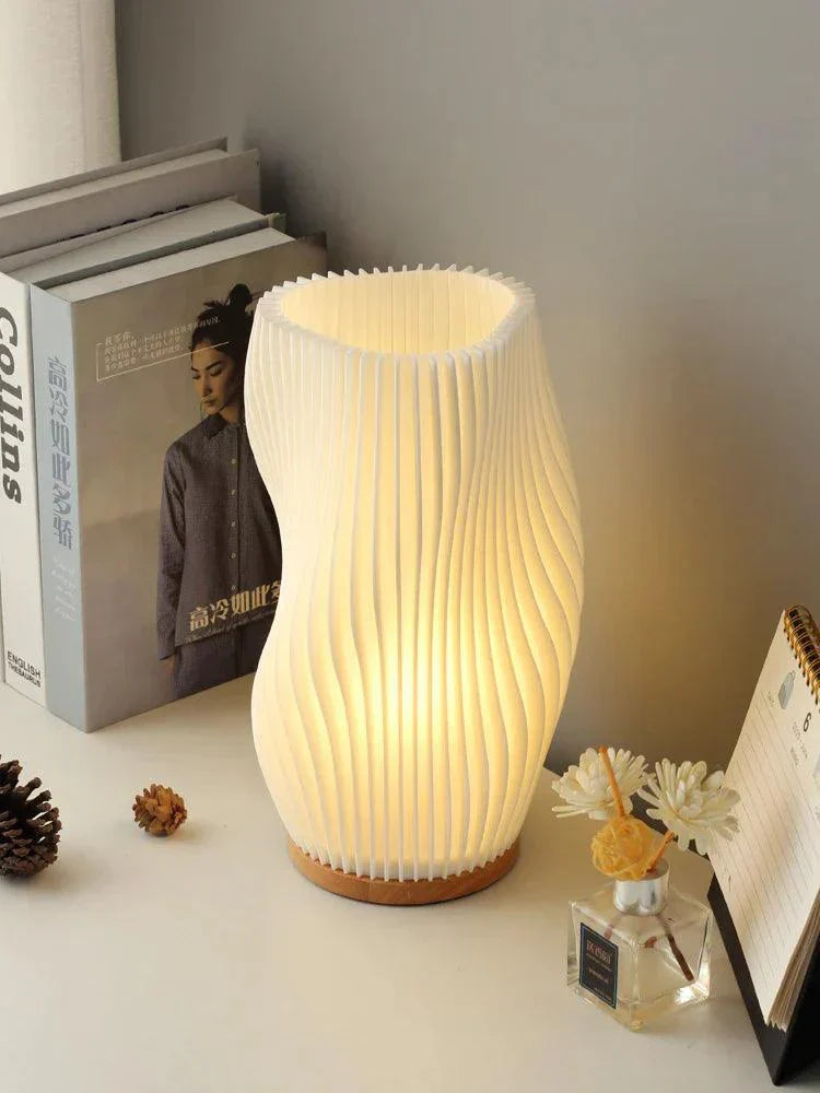 Lisslune | CharmAura - Sophisticated Cream Table Lamp