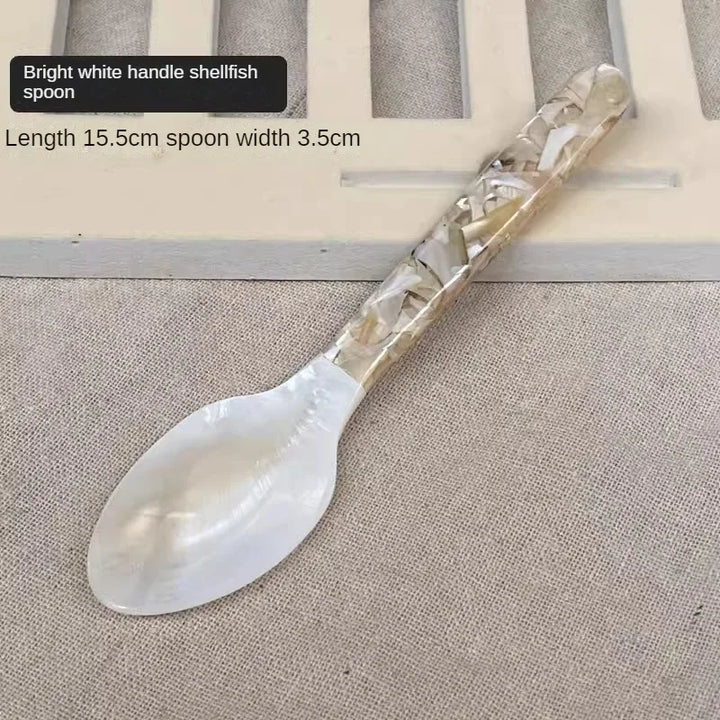 Lisslune | Natural Pearl Shell Moonlight Snail Spoon