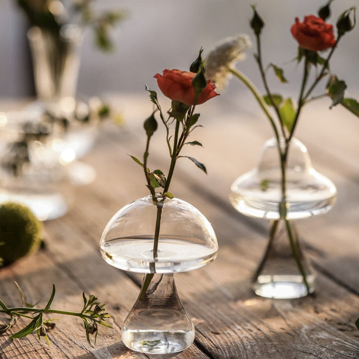 Lisslune | Mushroom Inspired Elegant Glass Vase