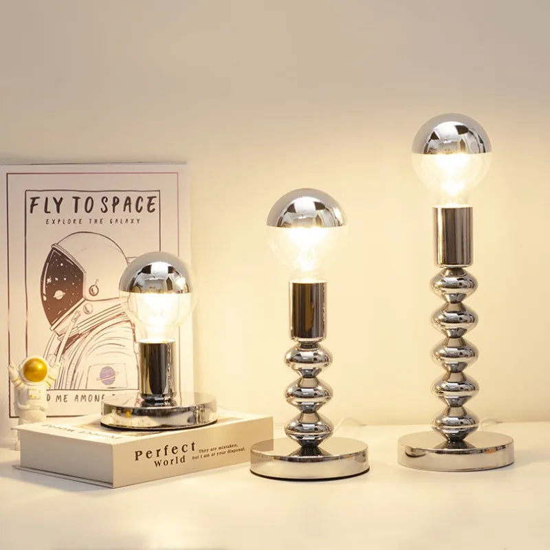 Lisslune | LumiSphere – Modern table lamp with shade made of mirror glass
