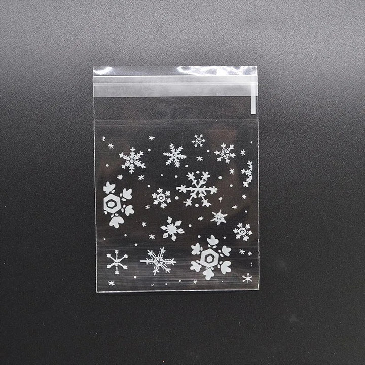 Rynx 50St Snowflake Christmas Plastic Candy Cookie Snack Packaging Bags Adhesive Gift Bags for Home Wedding Birthday Party