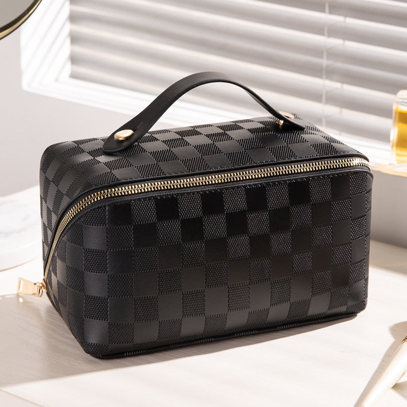 Lisslune | Luxury Checkered Make-up Cosmetic Bag