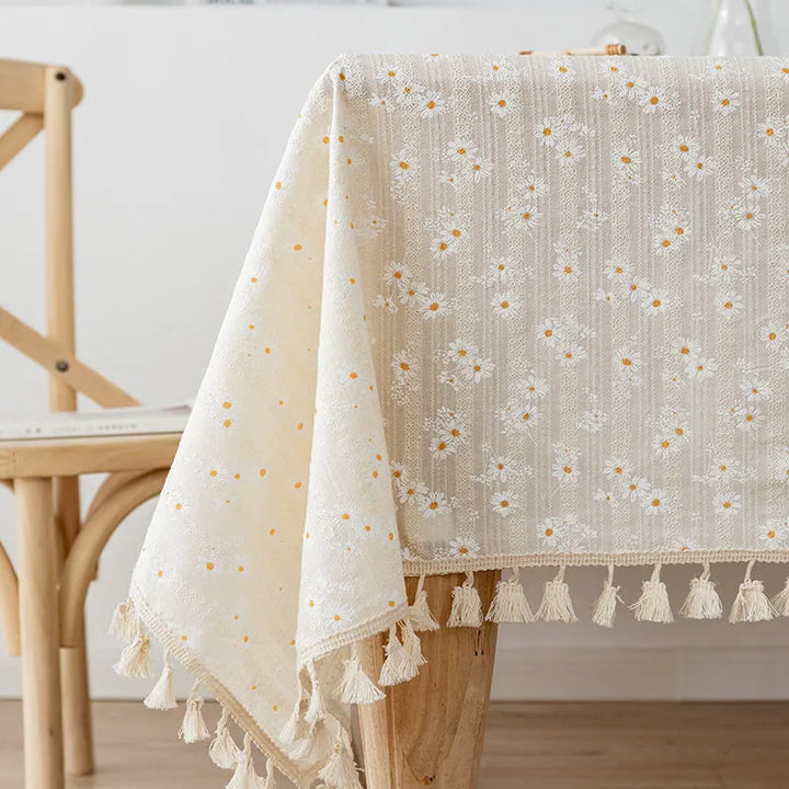Lisslune | Victoria Daisy Tablecloth