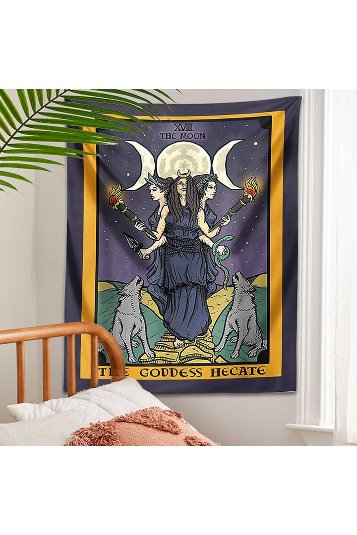 Lisslune | Priest Tarot Tapestry