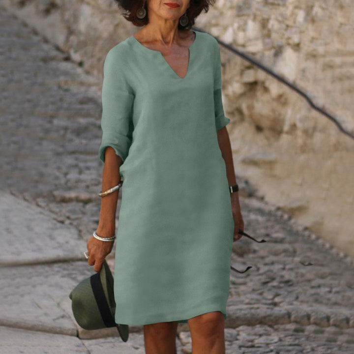 Lisslune | Elegant summer dress with V-neck