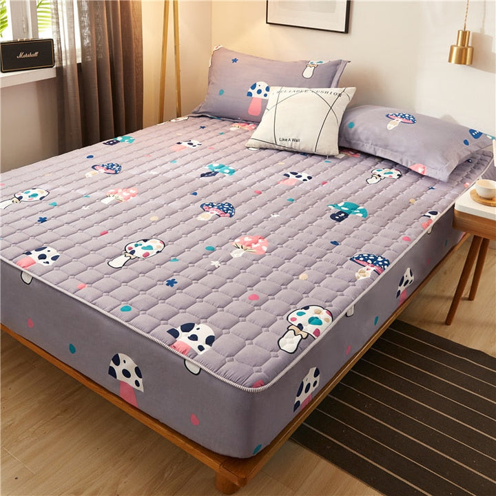 Lisslune | CozyCover padded fitted sheet for luxurious sleep
