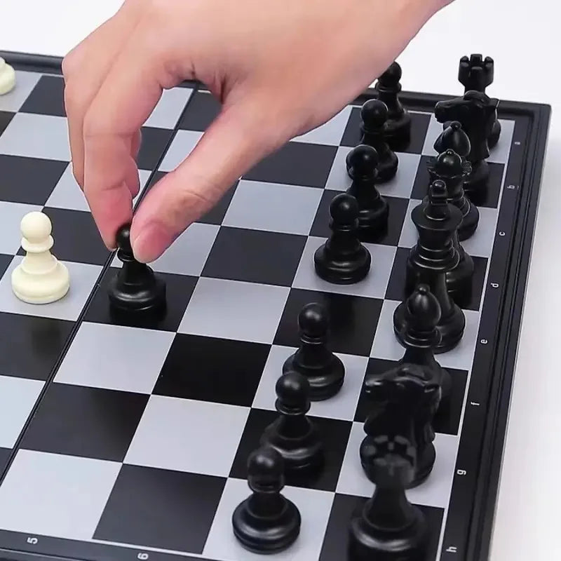Rynx | 1pc Foldable Magnetic International Chess Set with Plastic Chessboard Board Game, Ideal for Family Games and Gatherings