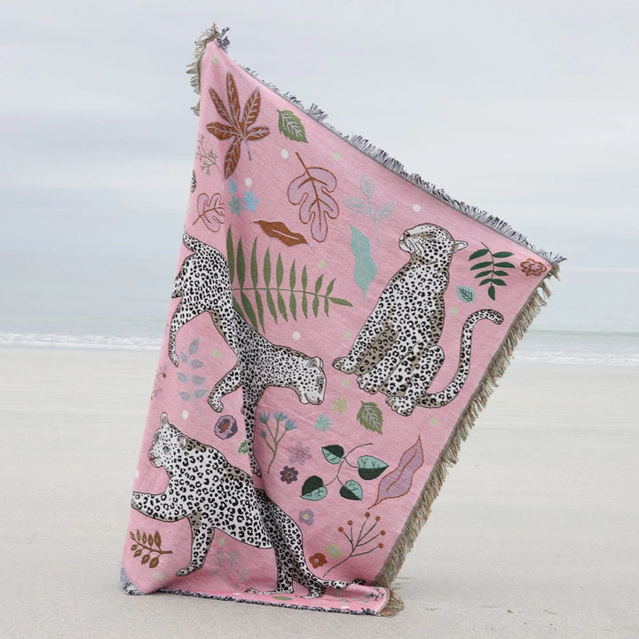 Lisslune | Pink Jungle Leopard Blanket