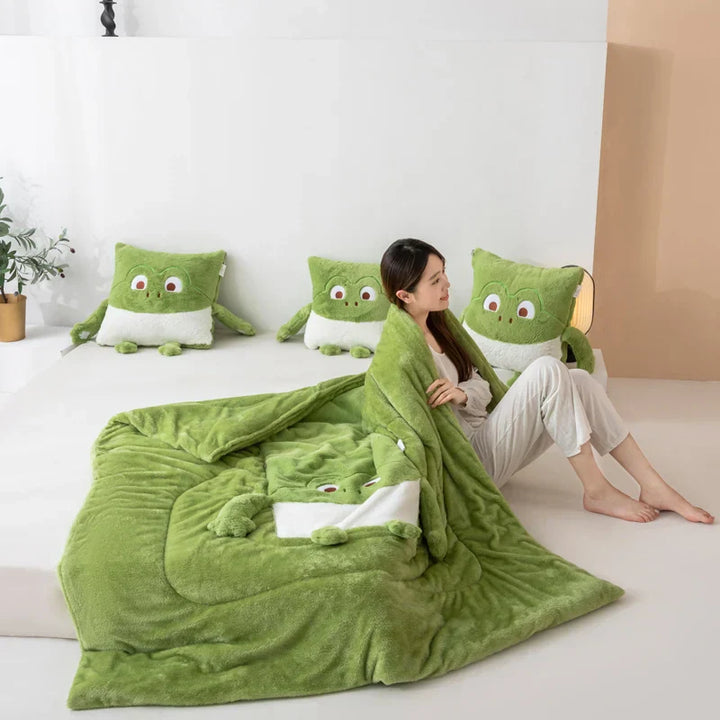 Lisslune | Cozy Dreams Mini Monster Quilted Pillow Blanket