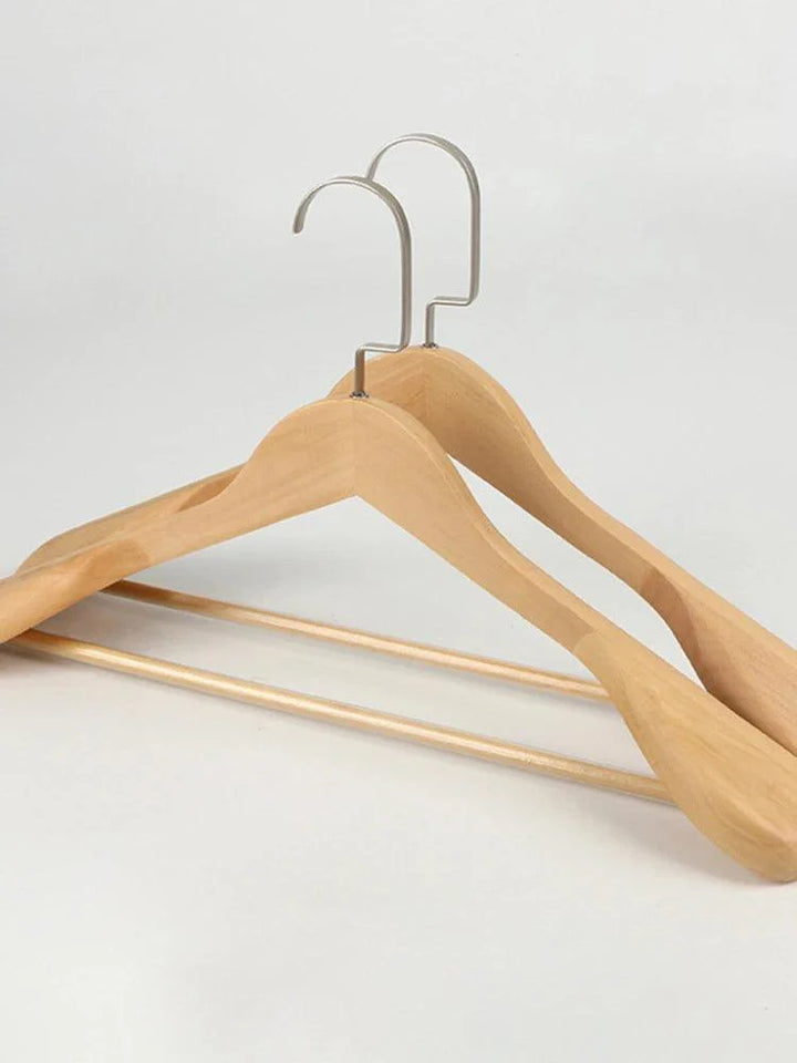 Lisslune | Elegant wooden hangers made of solid wood - Premium clothing storage solution