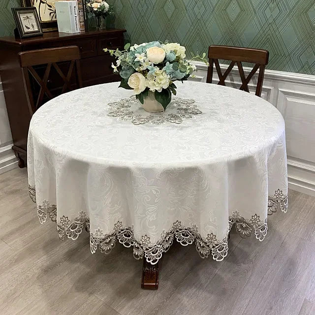 Lisslune | Lace Dreams Tablecloth