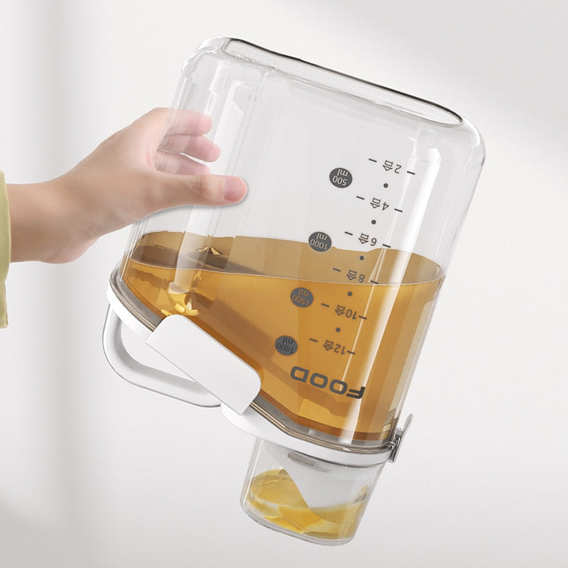 Lisslune | Transparent Measuring Food Storage Dispenser