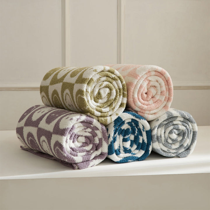 Lisslune | Smiley Checked Blanket