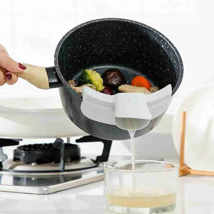 Lisslune | Easy Clean Silicone Soup Pouring Nozzle