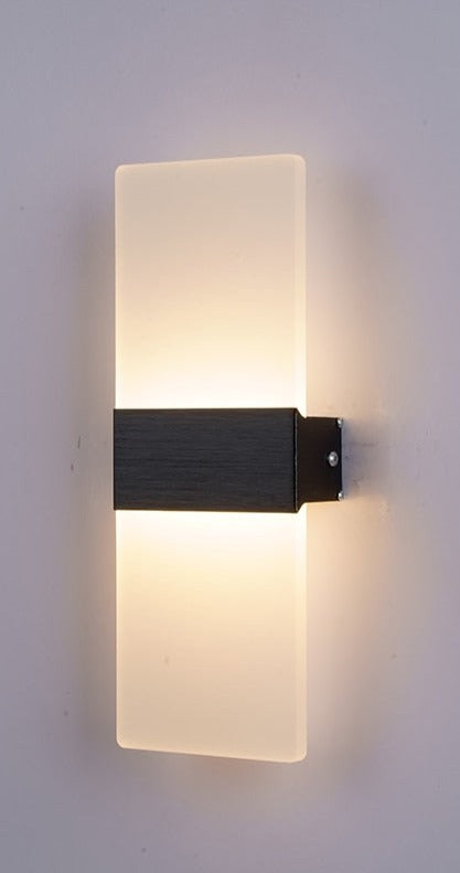 Lisslune | SoftBeam – Streamlined Wall Lamp Perfect for Bedrooms