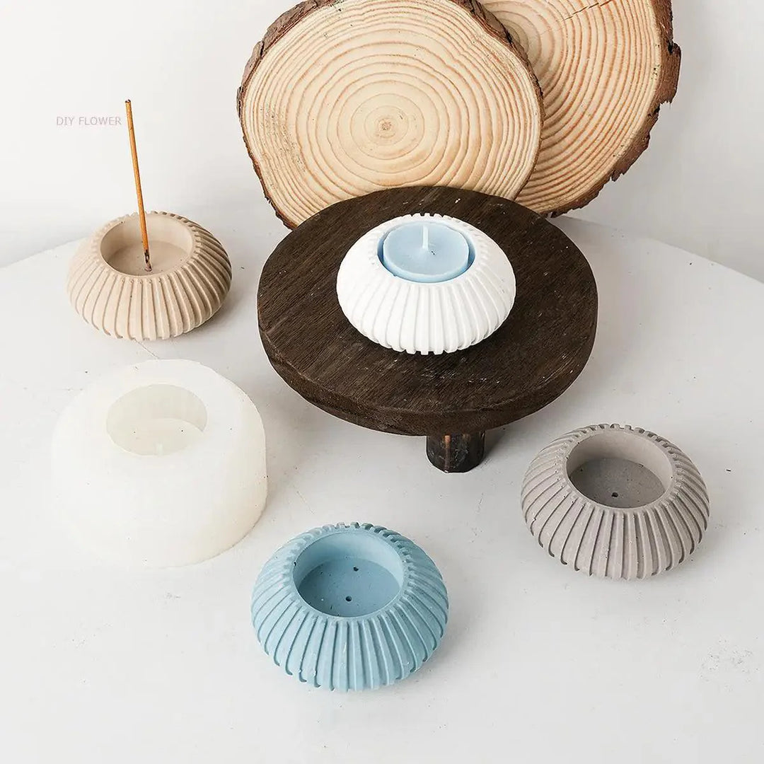 Lisslune | Versatile round silicone mold for crafting personalized concrete candle holders and incense holders - Ideal for DIY home decor projects